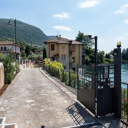 Villa Cecilia - Pieds Dans L'Eau Sulzano Exteriör bild