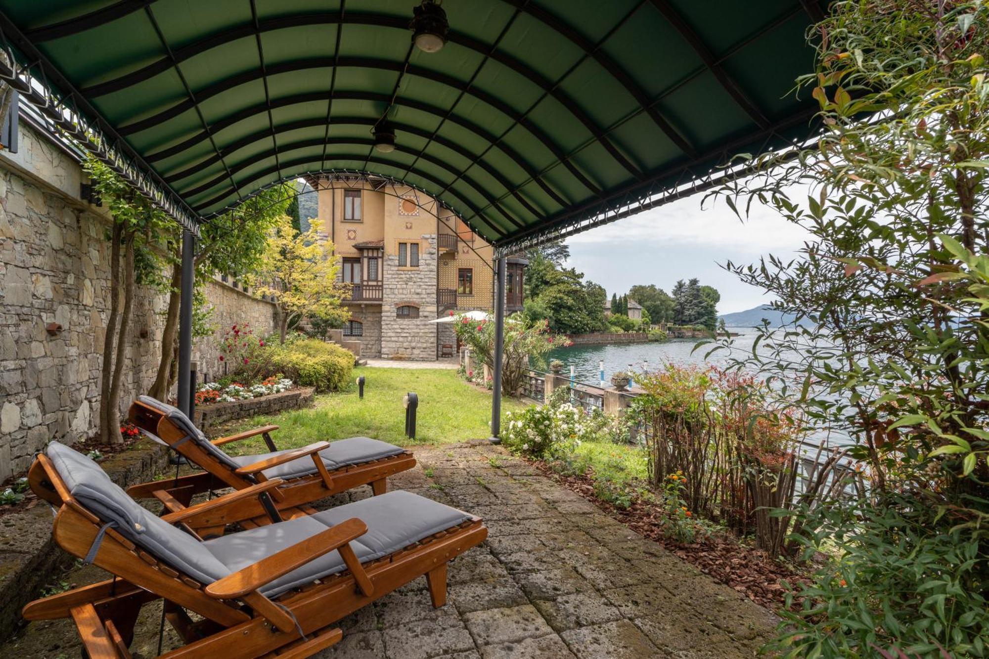 Villa Cecilia - Pieds Dans L'Eau Sulzano Exteriör bild